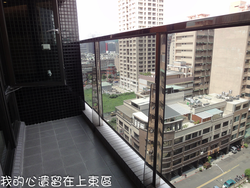 07-客廳陽台一角